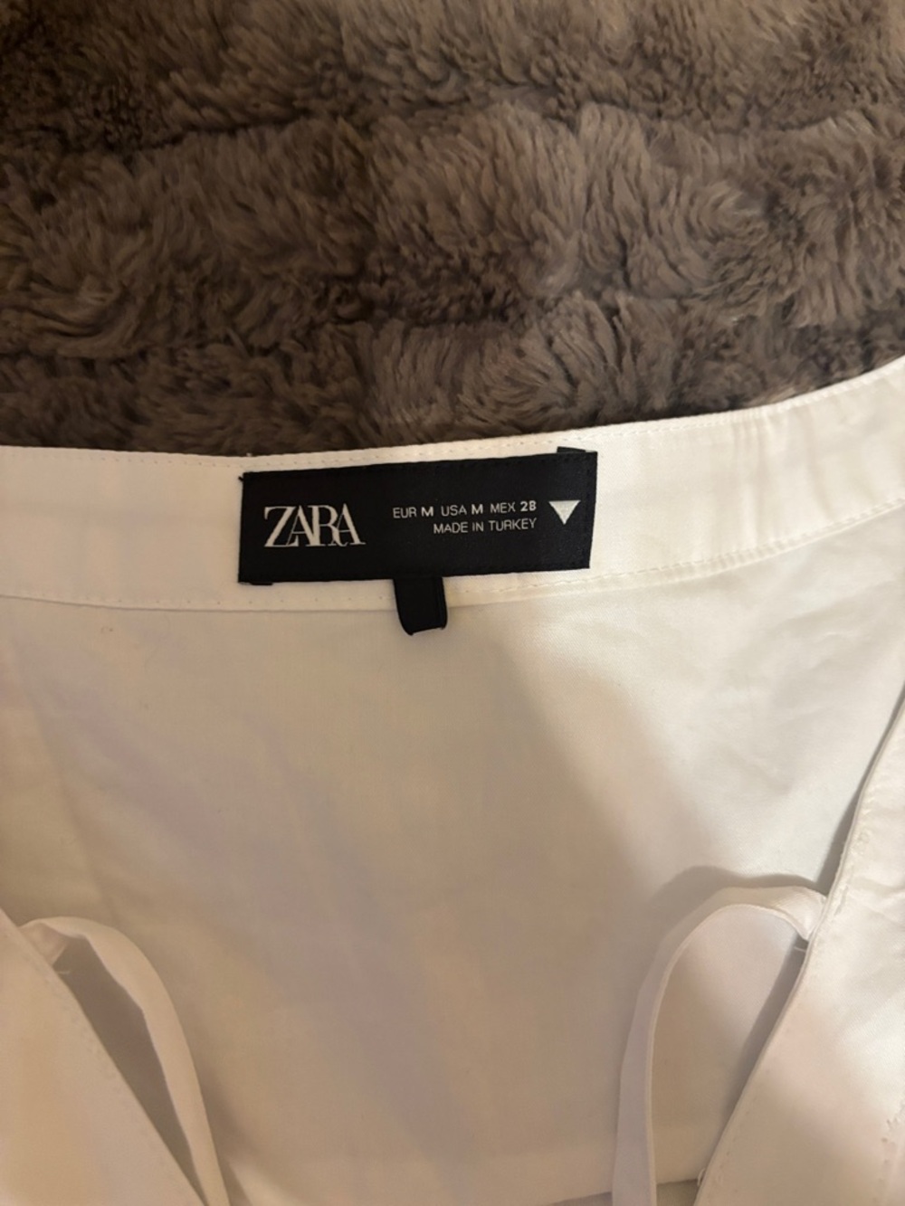 Zara White Long-Sleeve Button Dress - Picture 2 of 2